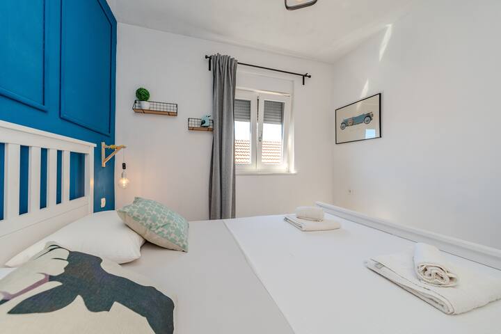 غرفة النوم 2