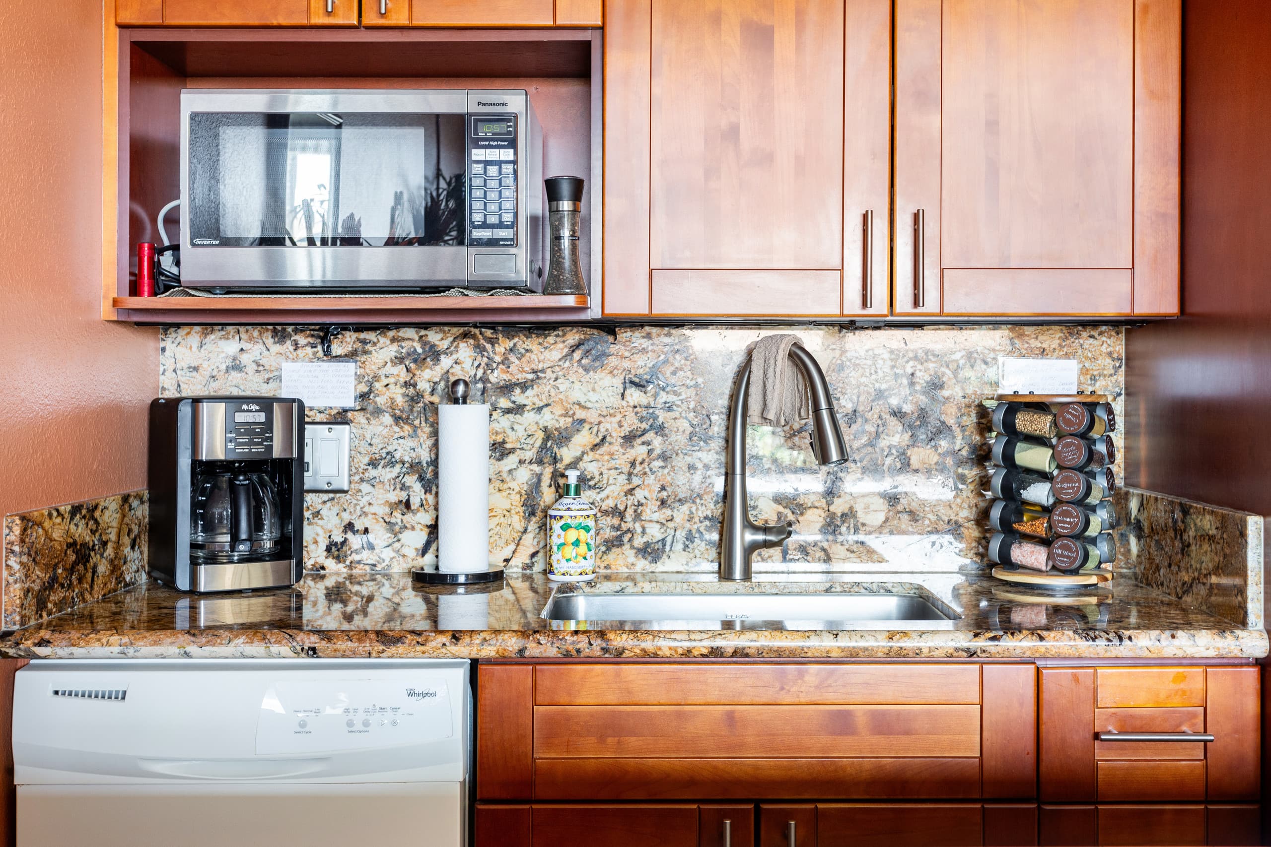 Condo in Kihei · ★4.98 · 1 bedroom · 1 bed · 1 private bath - Image 16