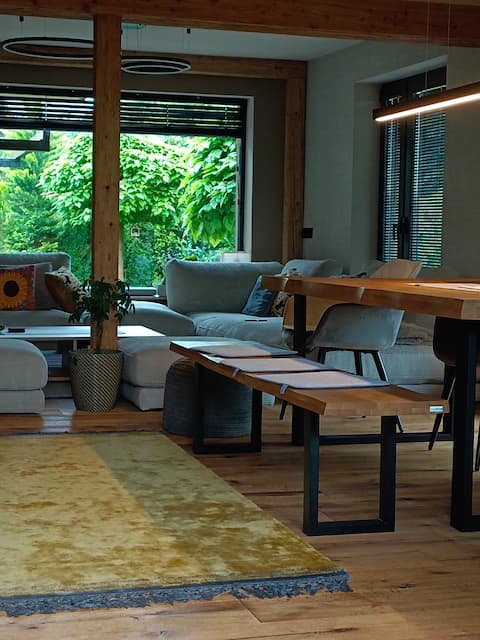Top performing Airbnb: *** Alps City Apartment *** in Salzburg