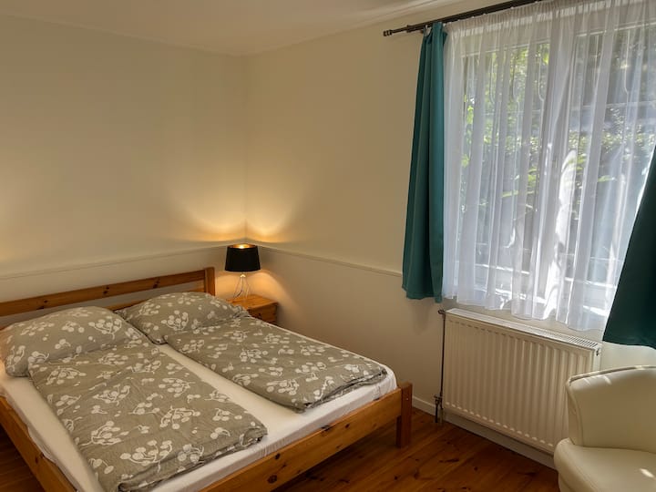 საძინებელი 1