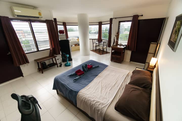 Panoramic View. 2 Balconies. Best Location In Cm - Chiang Mai