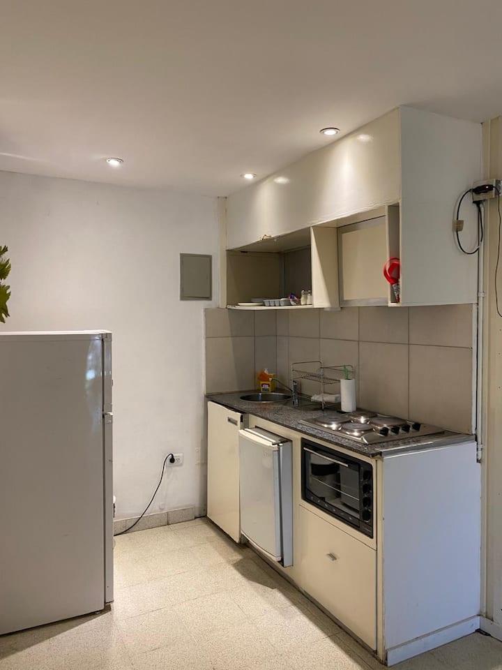 Kitnet dentro de galeria de arte em Villa Crespo