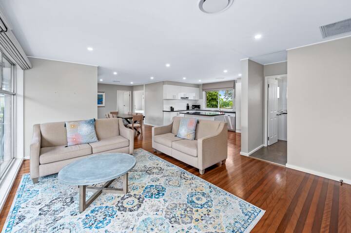 4 Bedroom Guest House @ Hunter Oasis - Hinton