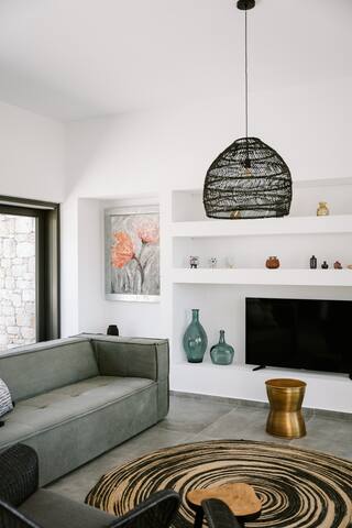 Hidden Hill North Villa in Naxos gallery image 4