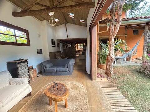 Top performing Airbnb: Charming farmhouse - view of Pedra do Papagaio in Aiuruoca