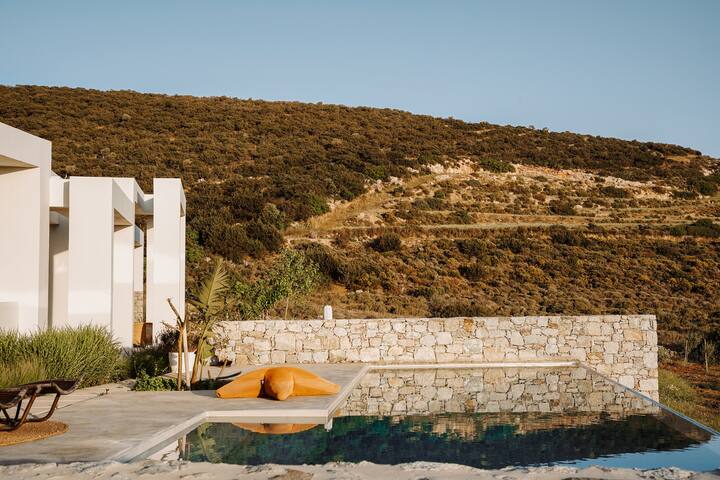Hidden Hill South Villa in Naxos gallery image 4