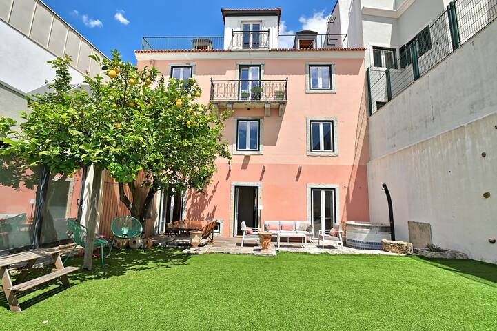 Belém Family Home with Garden, by the MAAT gallery image 3