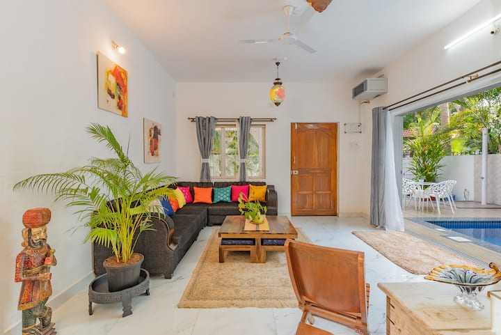 Living room image 1