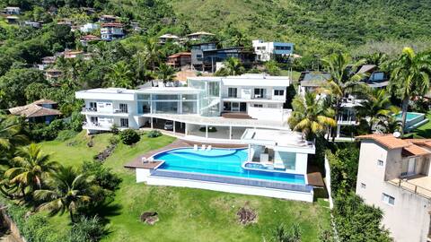 Paradise house with ocean views