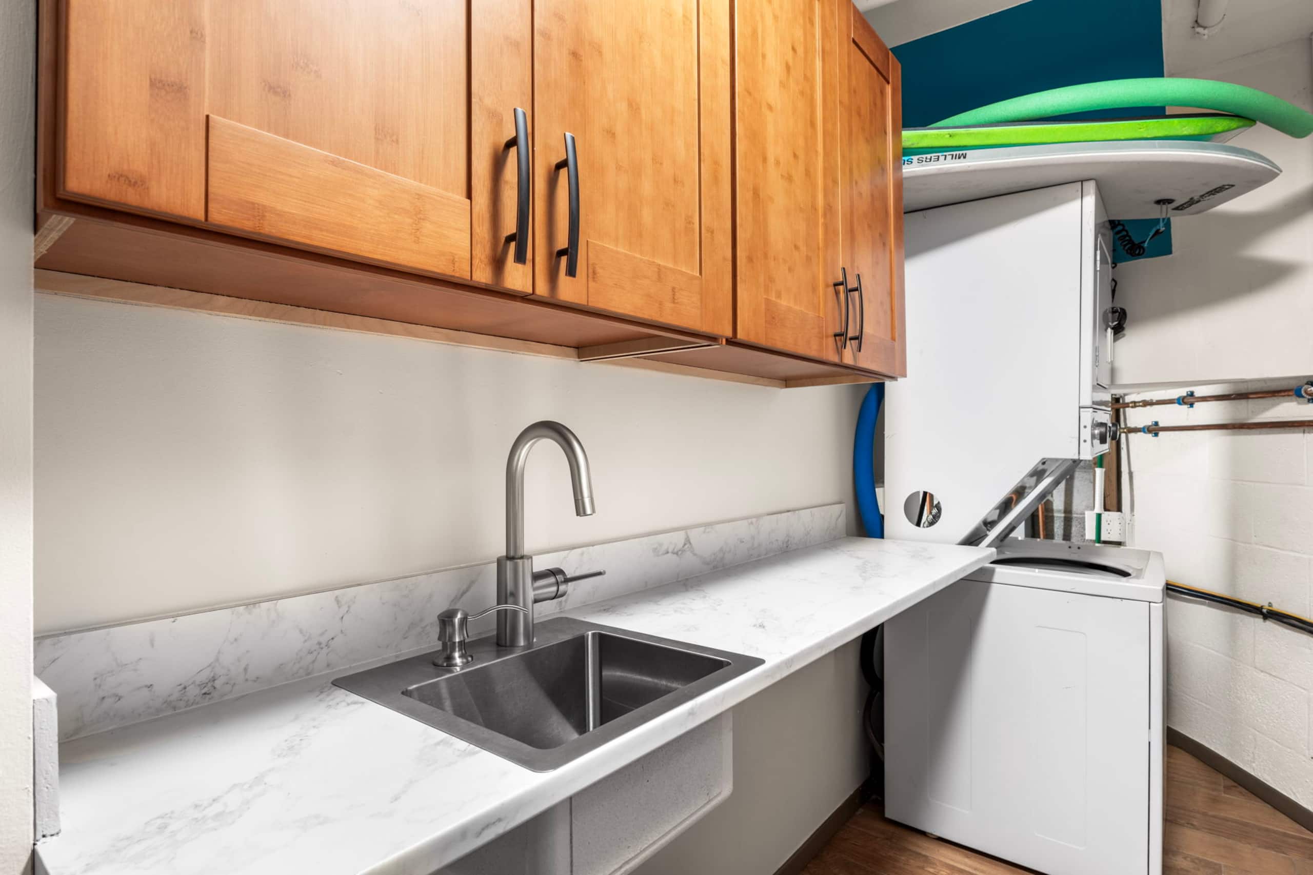 Condo in Kailua-Kona · ★4.89 · 1 bedroom · 2 beds · 1.5 private baths - Image 24