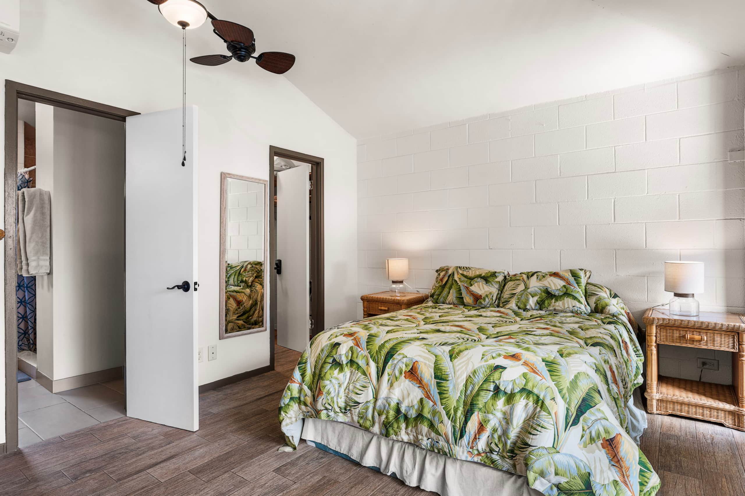Condo in Kailua-Kona · ★4.89 · 1 bedroom · 2 beds · 1.5 private baths - Image 11
