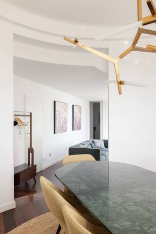 Deco Gem in City Center gallery image 4