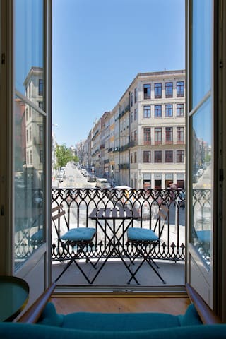BOUTIQUE Rentals-Toledo’s One &Only Apt in RIBEIRA