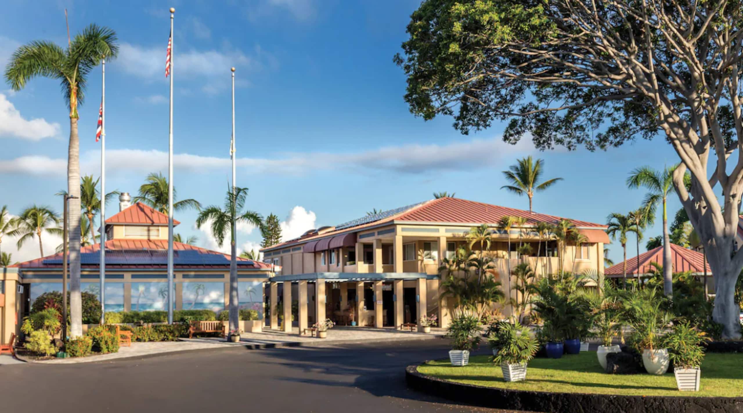 Condo in Kailua-Kona · ★4.91 · 2 bedrooms · 2 beds · 2 baths - Image 25