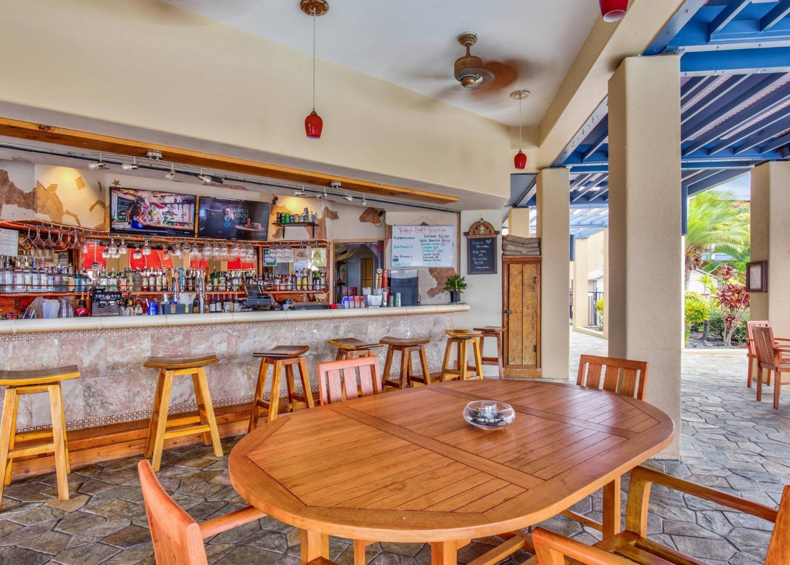 Condo in Kailua-Kona · ★4.91 · 2 bedrooms · 2 beds · 2 baths - Image 40