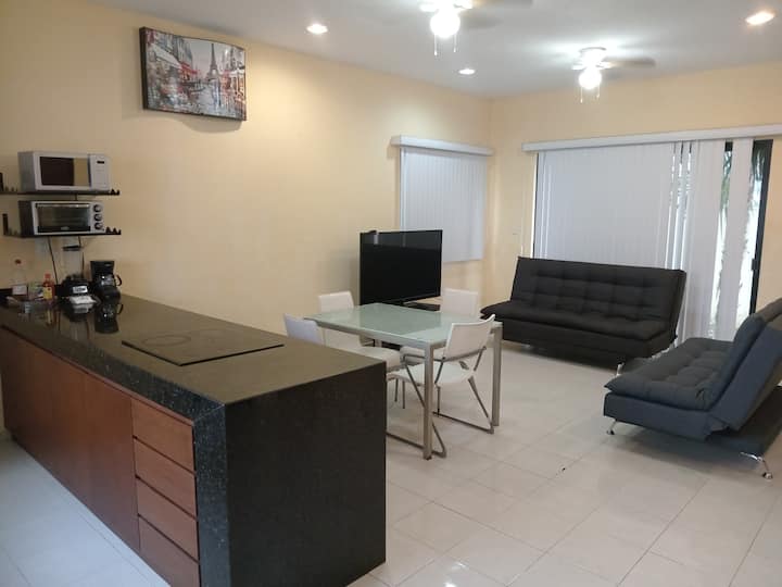 HOUSE IN CANCUN!!!!