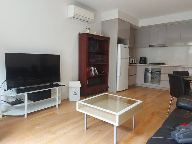 Relax near a Park retreat for Melbourne visitors