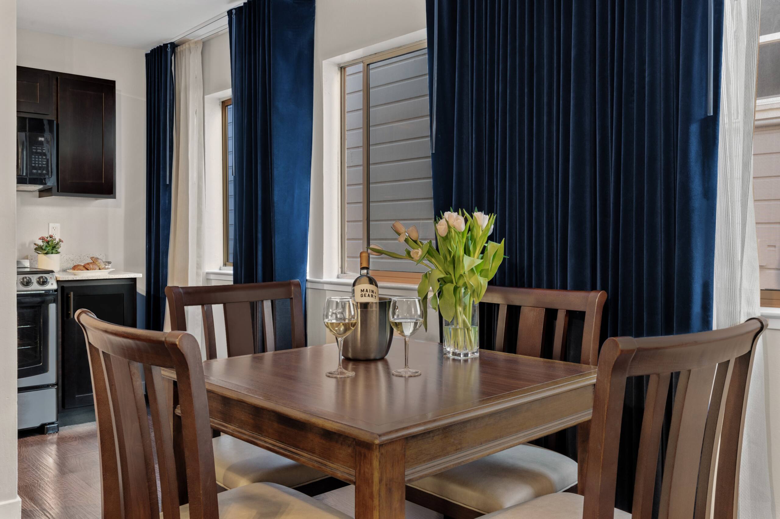 Condo in Awesome Location-Fisherman's Wharf - Image 3