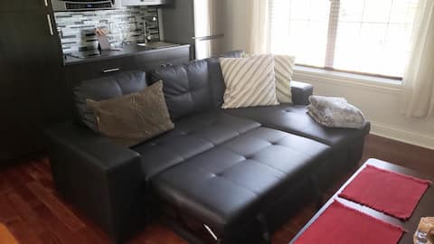 ONE-BEDROOM EUROPEAN STYLE DELUXE SUITE