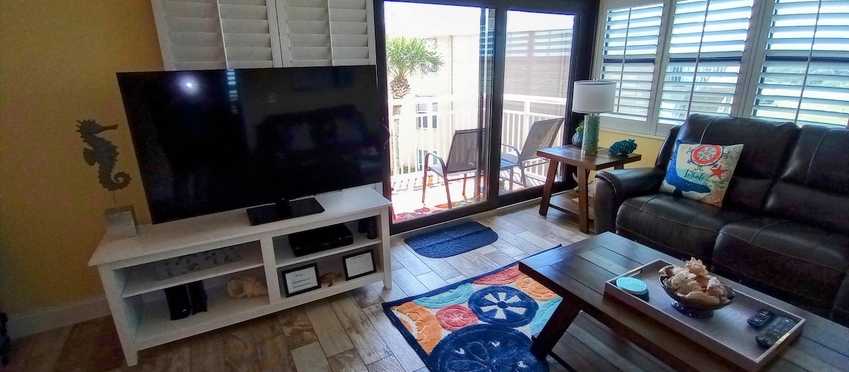 Popular Airbnb listing: Last Minute Availability 6/24-6/30 3nt min/$229/nt in New Smyrna Beach