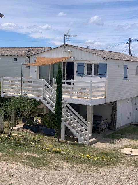 CHALET  100M FROM THE BEACH 8 PEOPLE
