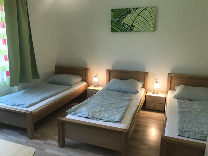 Სამი ტყუპი საძინებელი