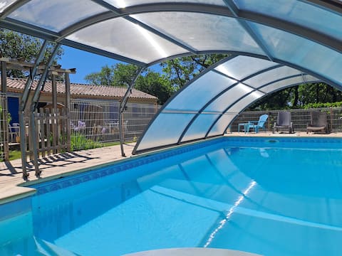 2 Houses pool garden games - Ideal for family/friends