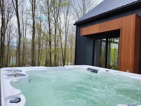 Hillside&Beach with beach
and SPA