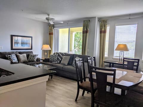 Popular Airbnb listing: Luxury 3 Bed/2 Bath Condo 4 miles from WDW in Celebration