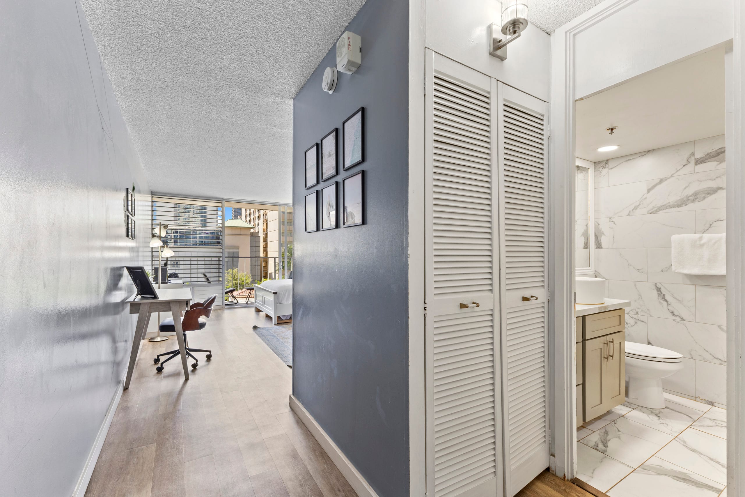 Condo in Honolulu · ★4.67 · 1 bedroom · 3 beds · 1 private bath - Image 19