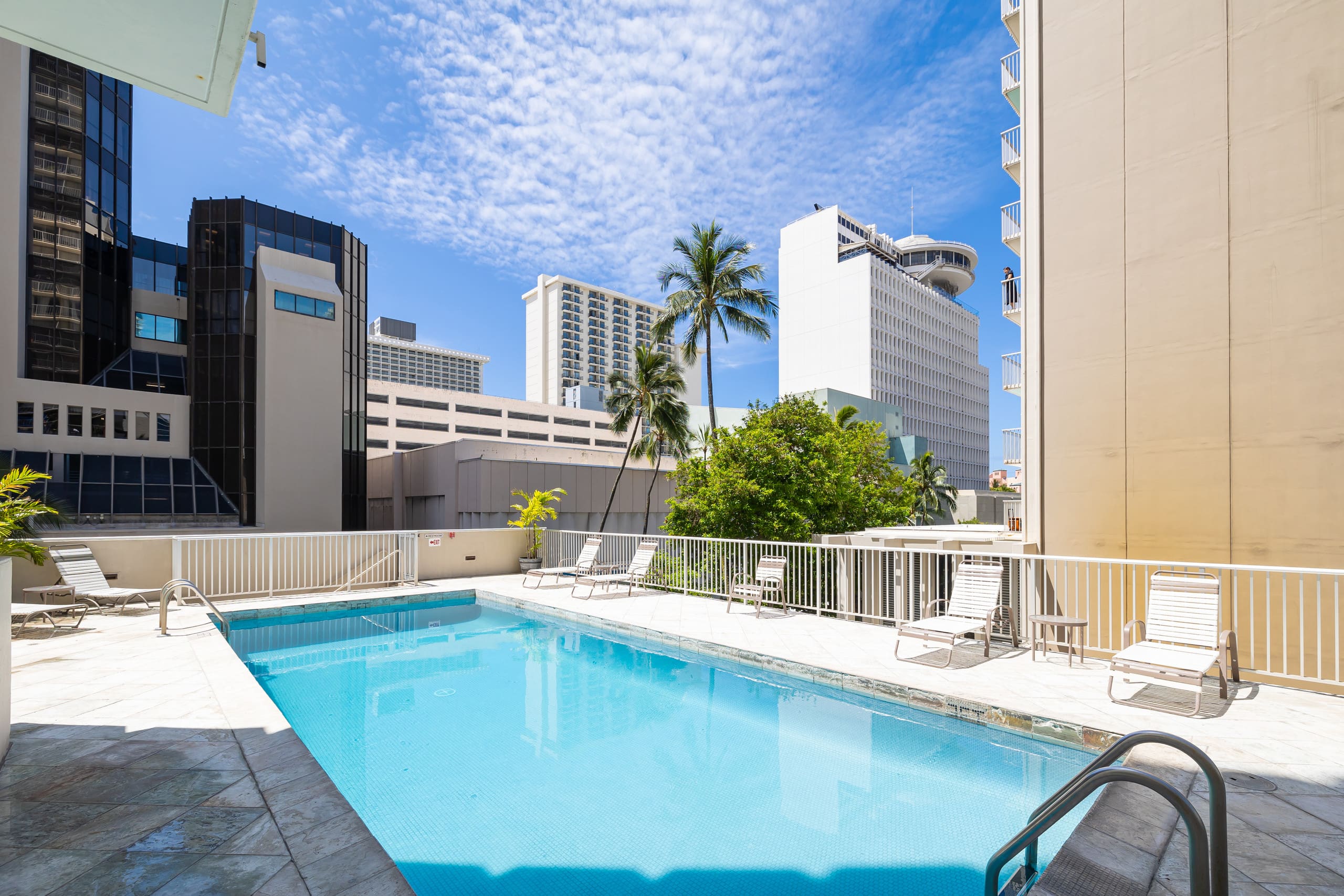Condo in Honolulu · ★4.67 · 1 bedroom · 3 beds · 1 private bath - Image 26