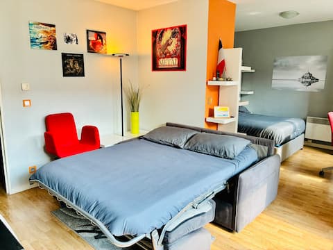 Popular Airbnb listing: Cozy studio with parking near the Stade de France in Saint Denis