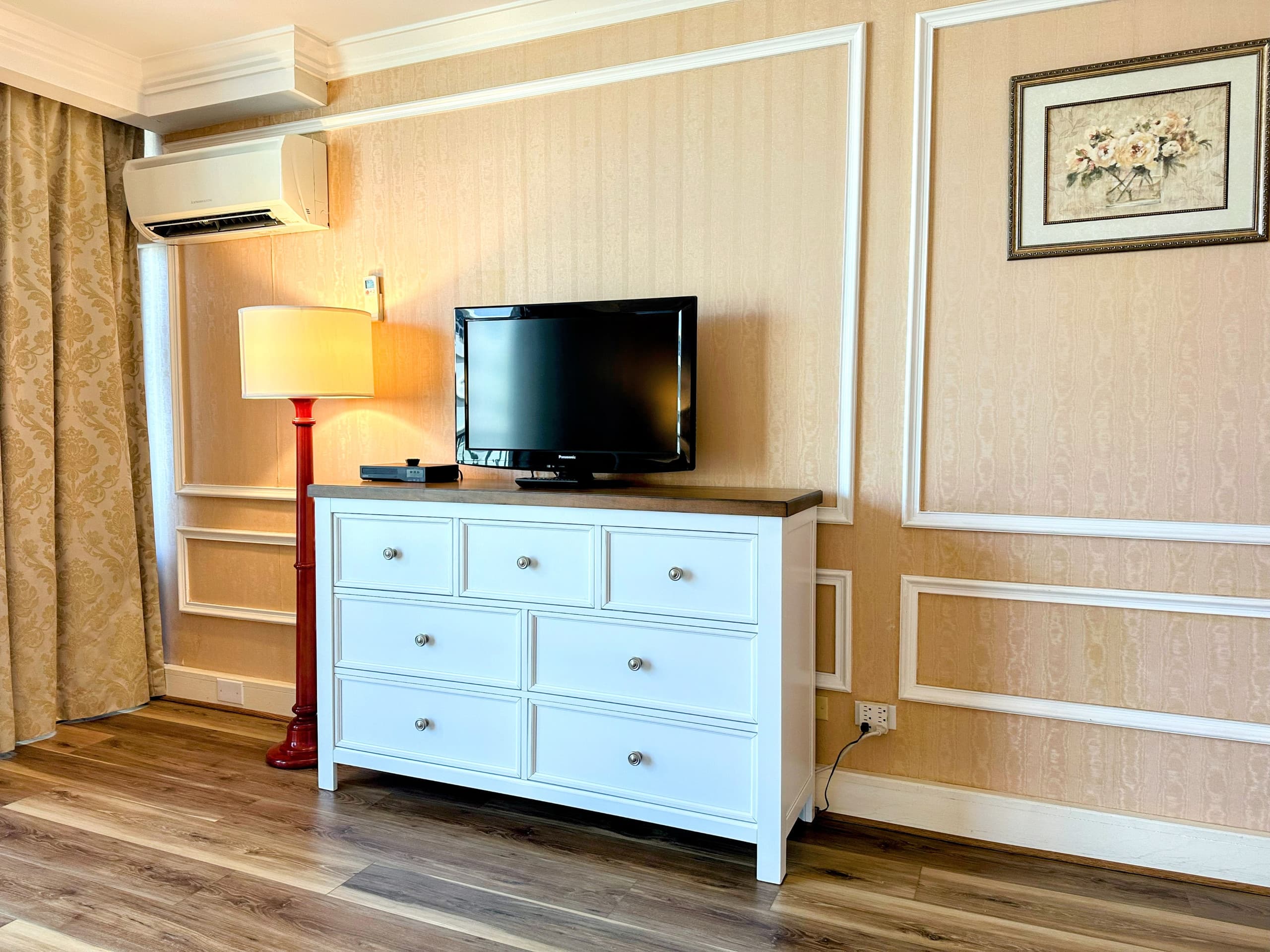 Partial Ocean Views - Cozy, Great for Families! - Image 24