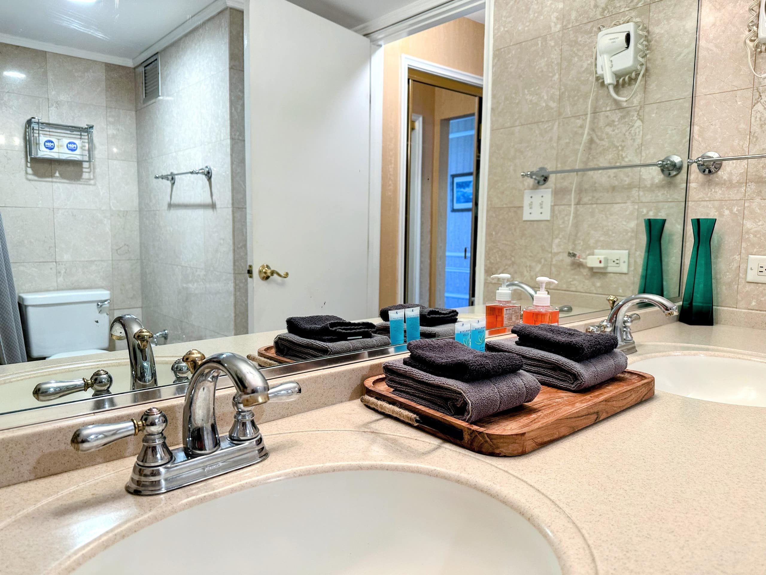 Partial Ocean Views - Cozy, Great for Families! - Image 29