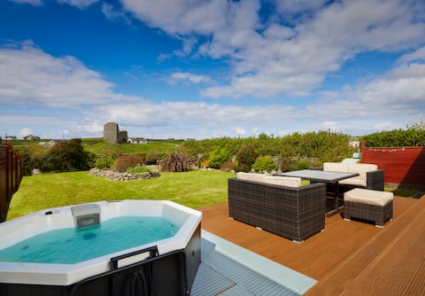 Stunning Luxury Lodge in Doolin with Hot Tub