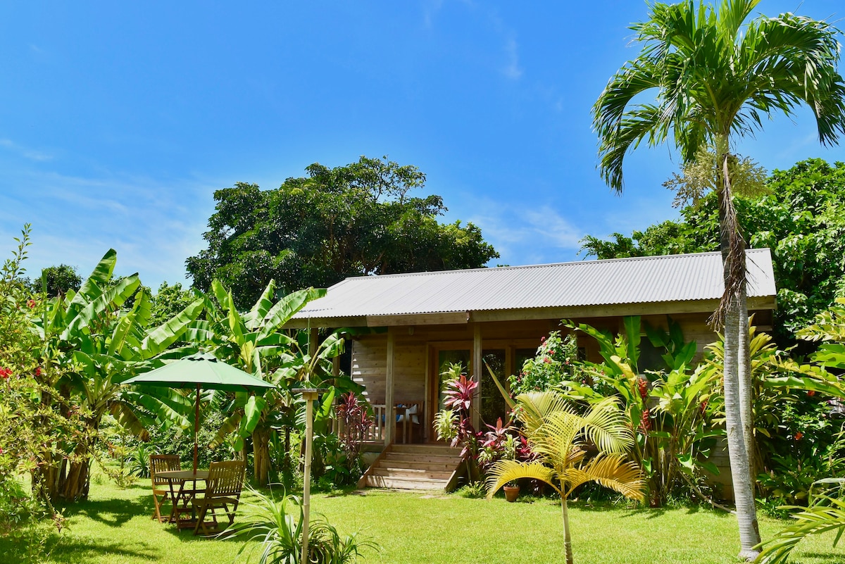 2-minute walk to Emerald Green Beach, surrounded by nature
