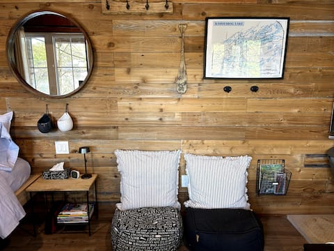 Successful Airbnb property: Suite Island Retreat in Havelock Belmont Methuen
