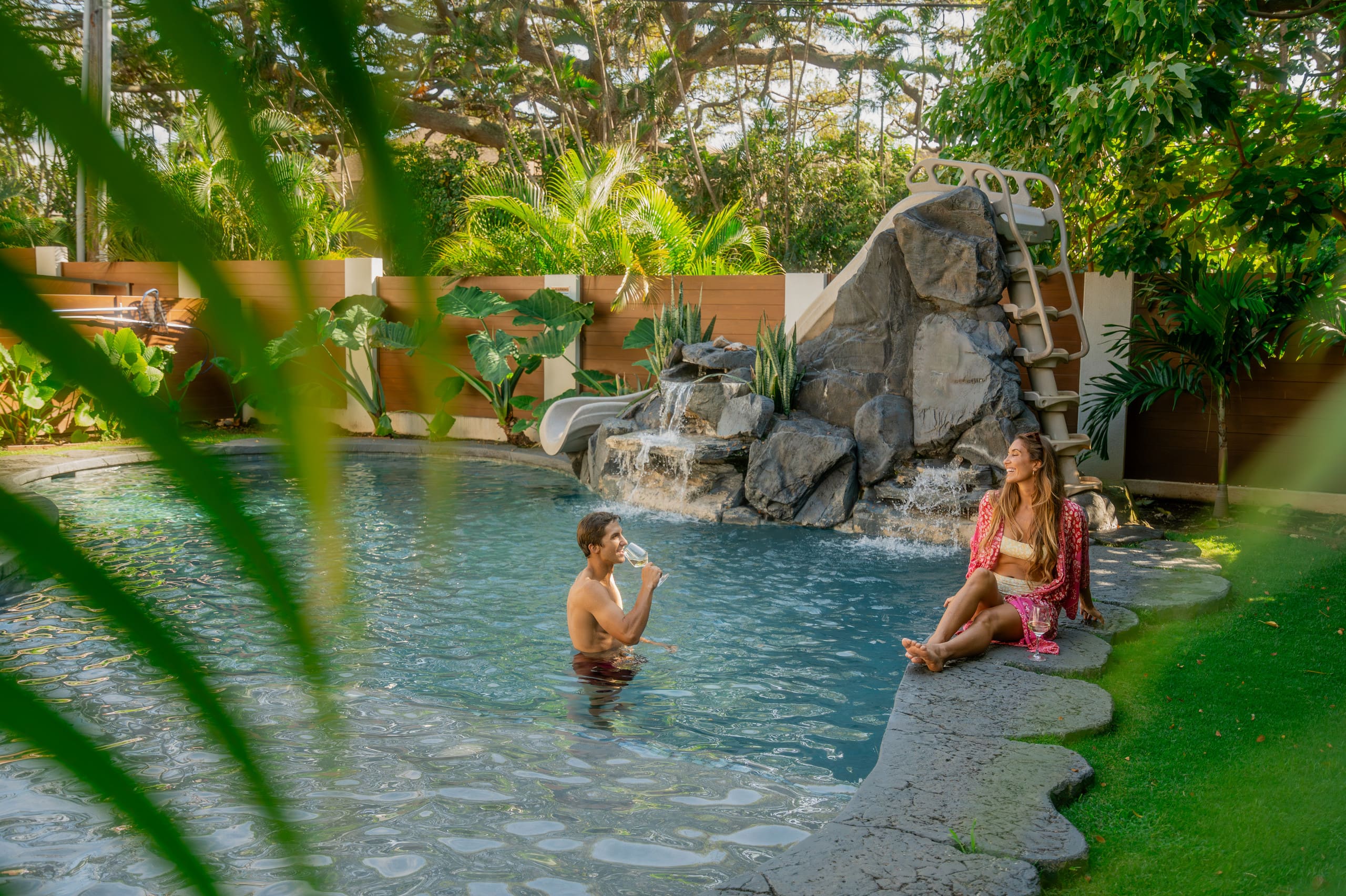 Home in Lahaina · ★5.0 · 7 bedrooms · 14 beds · 7 baths - Image 3