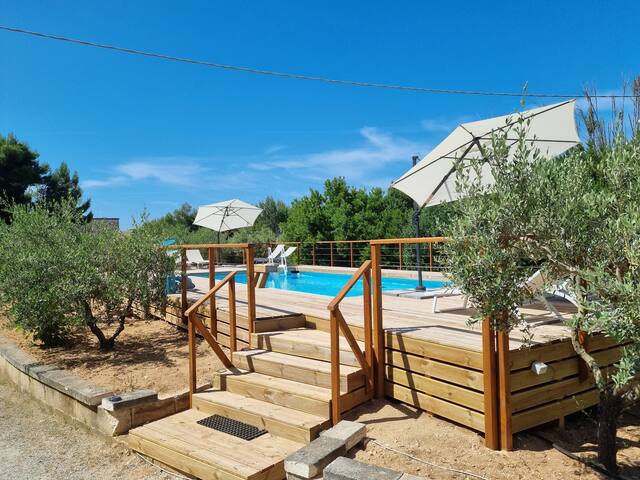 Luxury Villa ‘La Barca’ – 3 Bedrooms & 2 Bathrooms gallery image 5