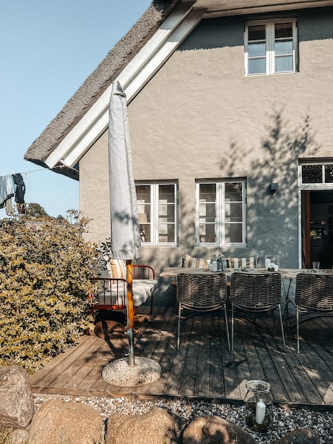 Reethuus on Fehmarn with fireplace and sauna