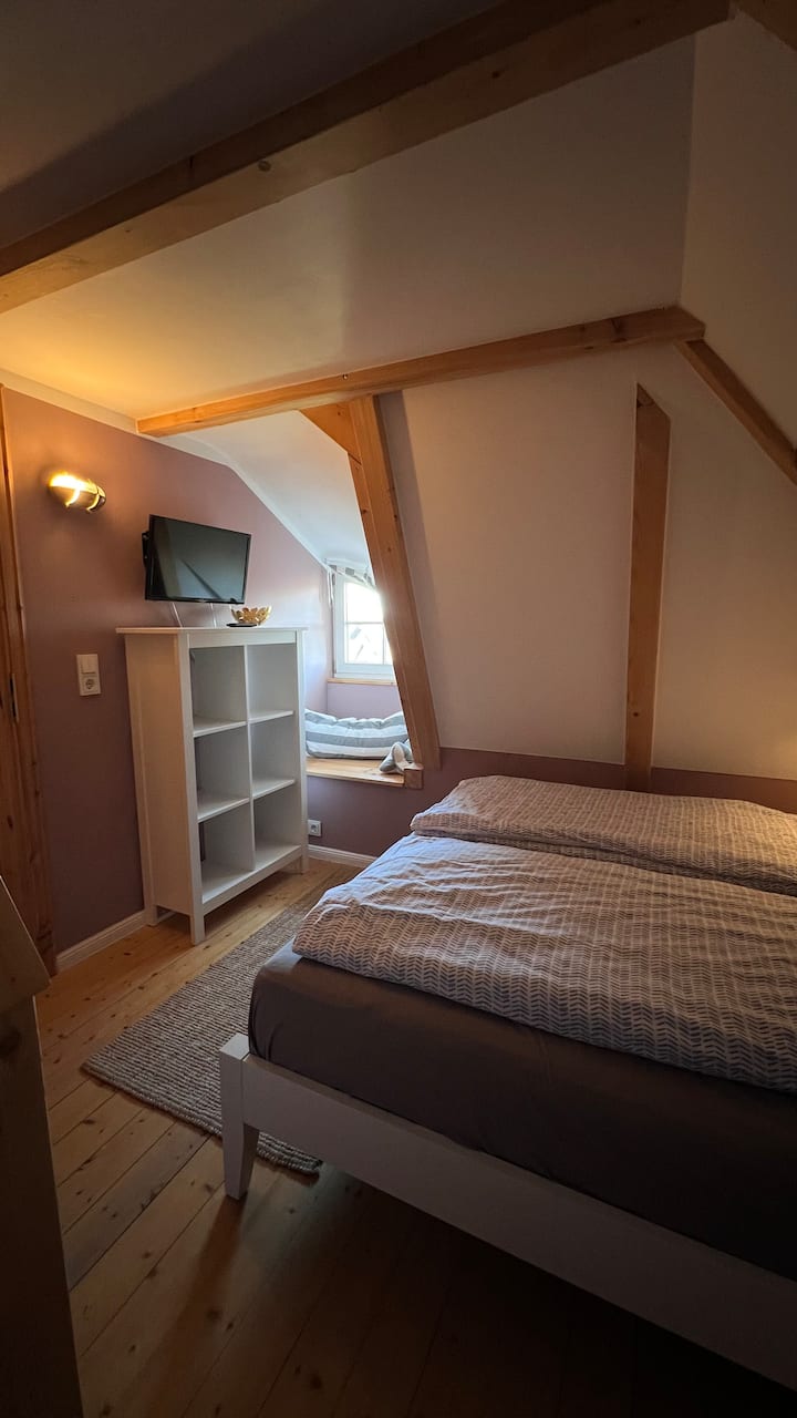 საძინებელი 4