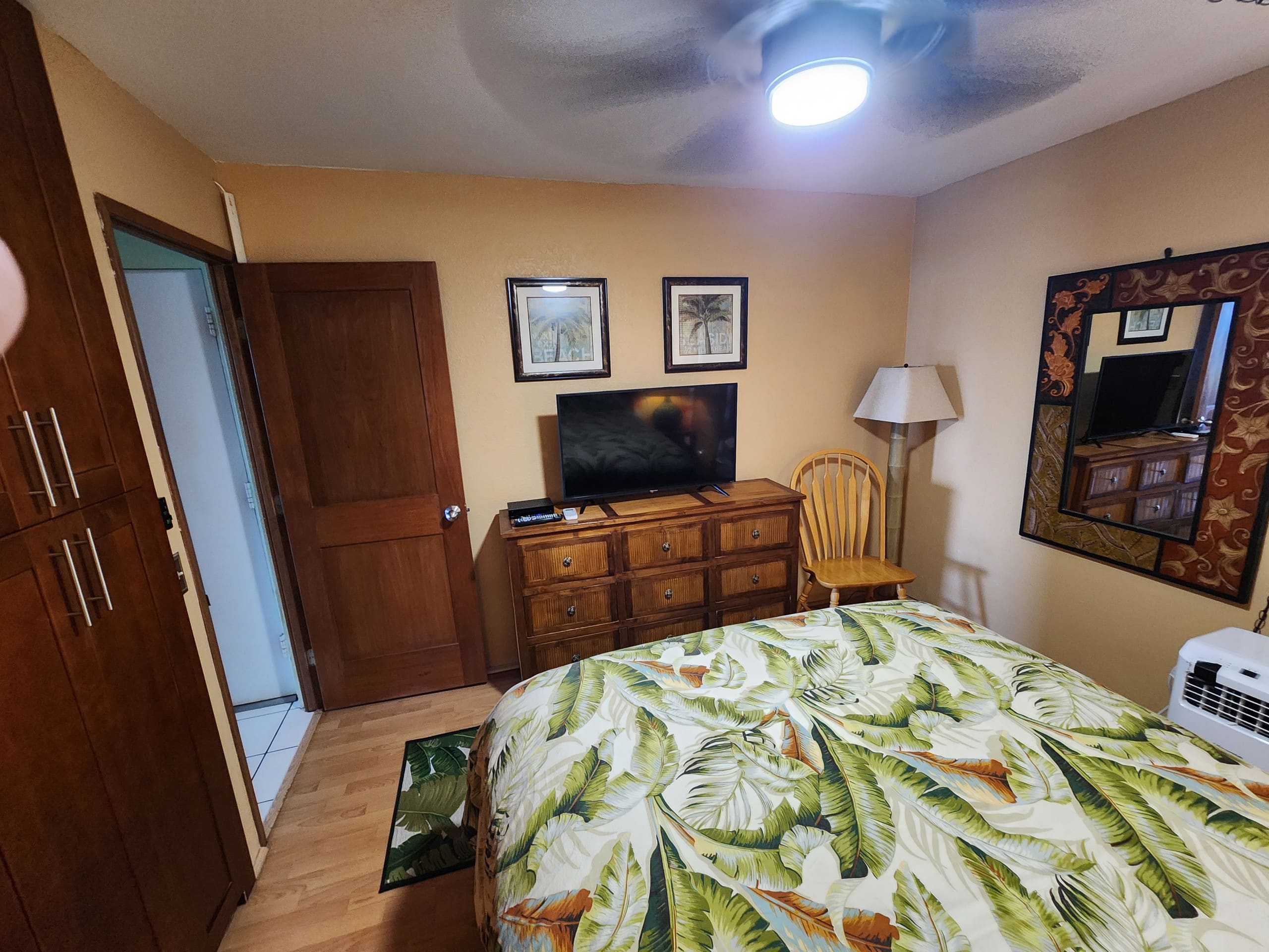 Condo in Kihei · ★4.84 · 1 bedroom · 2 beds · 1 bath - Image 13