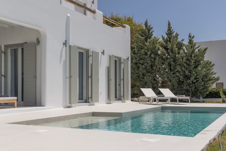 White Villa Milos