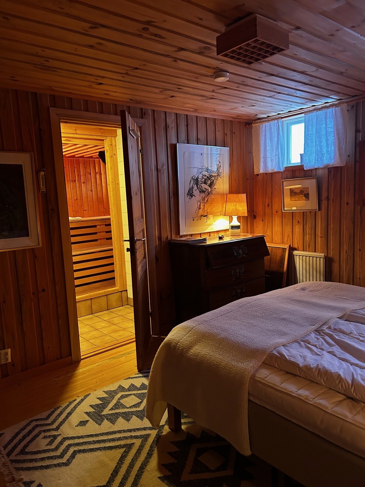 საძინებელი 1