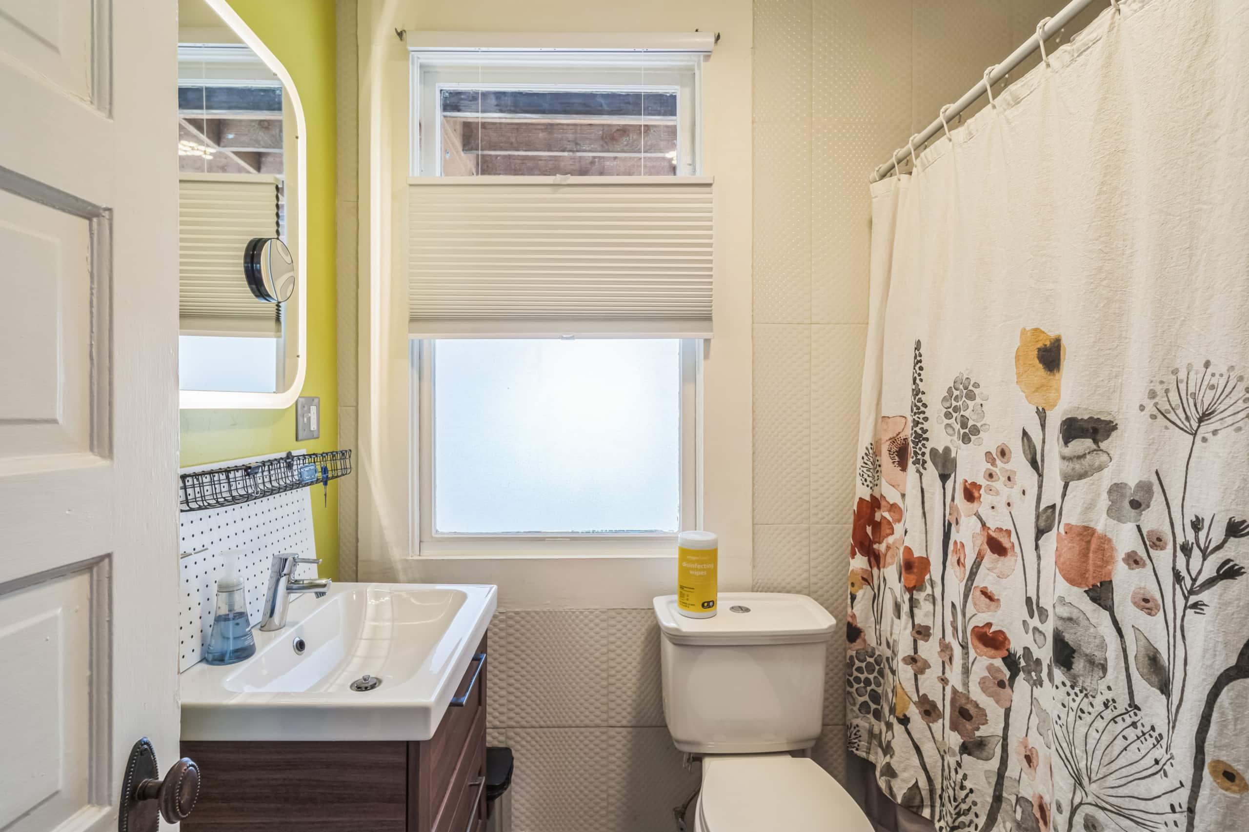 Home in San Francisco · ★4.96 · 2 bedrooms · 2 beds · 2 baths - Image 37