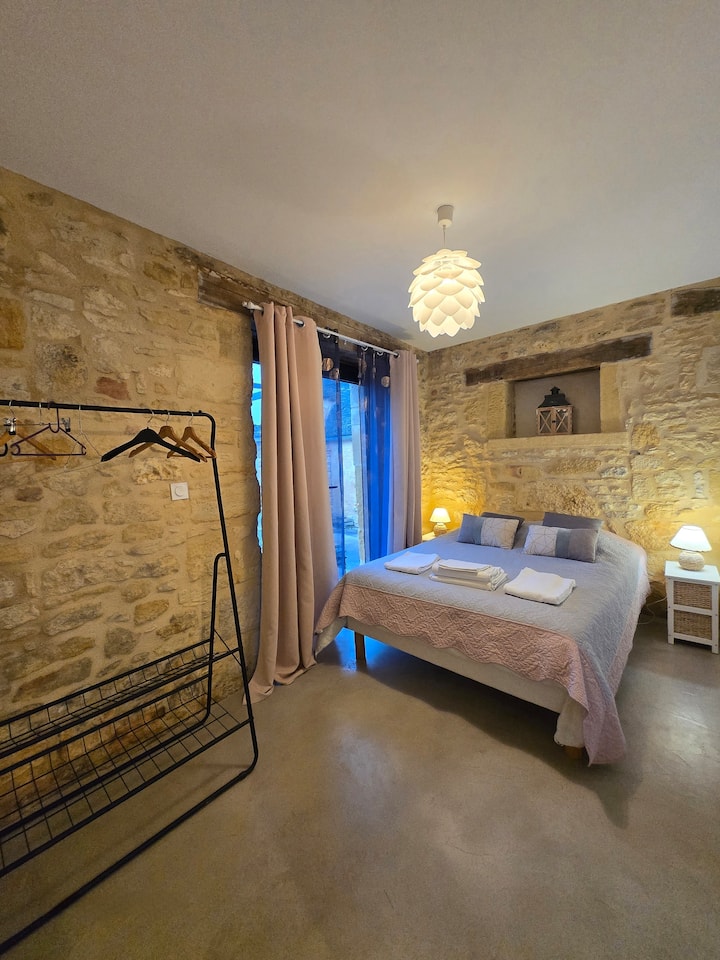 საძინებელი 1