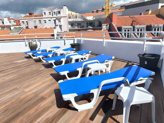 Lisbon Terrace Suites for Groups – with 9 bedrooms gallery image 3