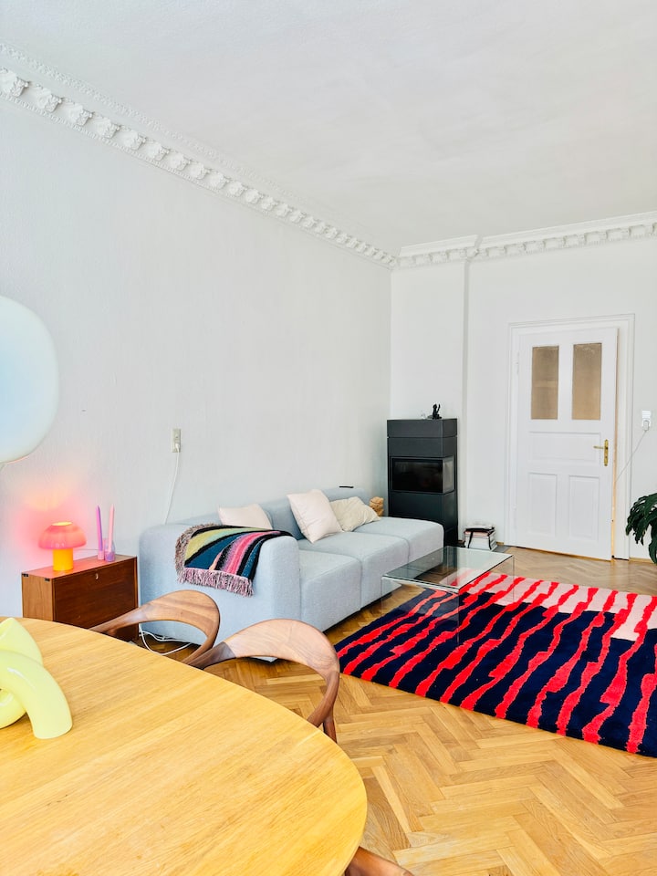 Großzügige Altbauwohnung Schwabing /Maxvorstadt - München