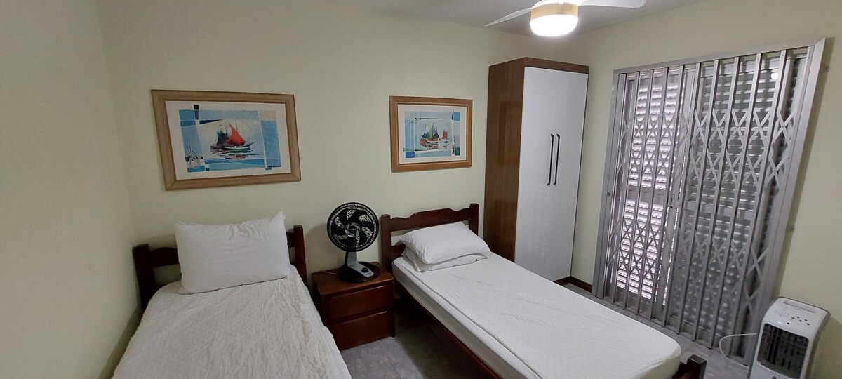 Habitación individual en el piso inferior