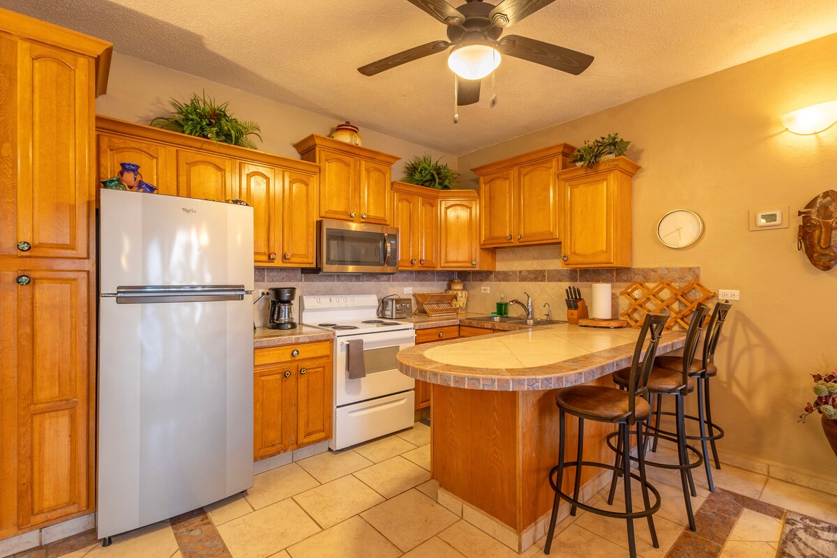 3BR Condo — 3 bedroom vacation rental in 